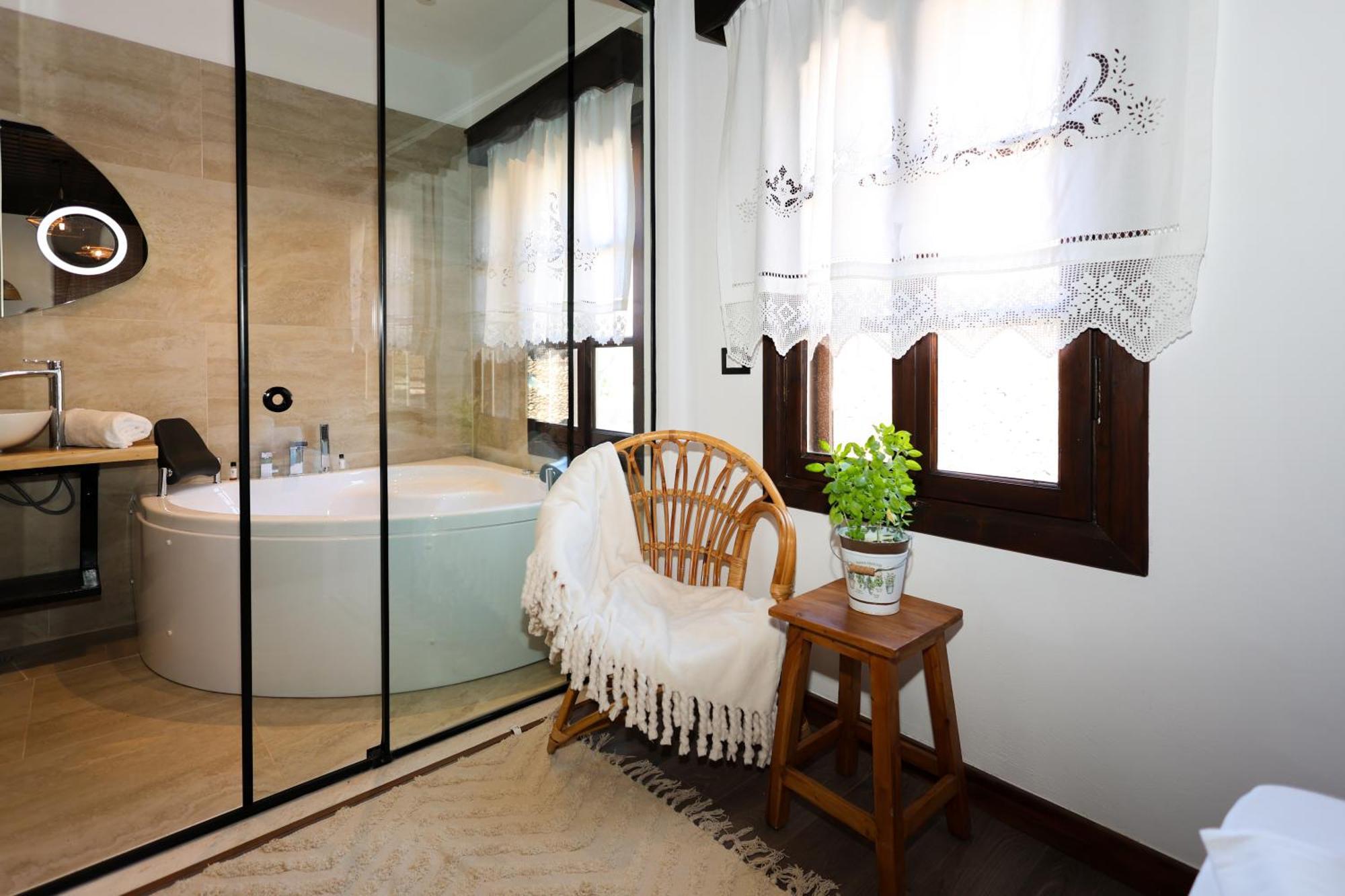 Ador Boutique Hotel Berat Extérieur photo