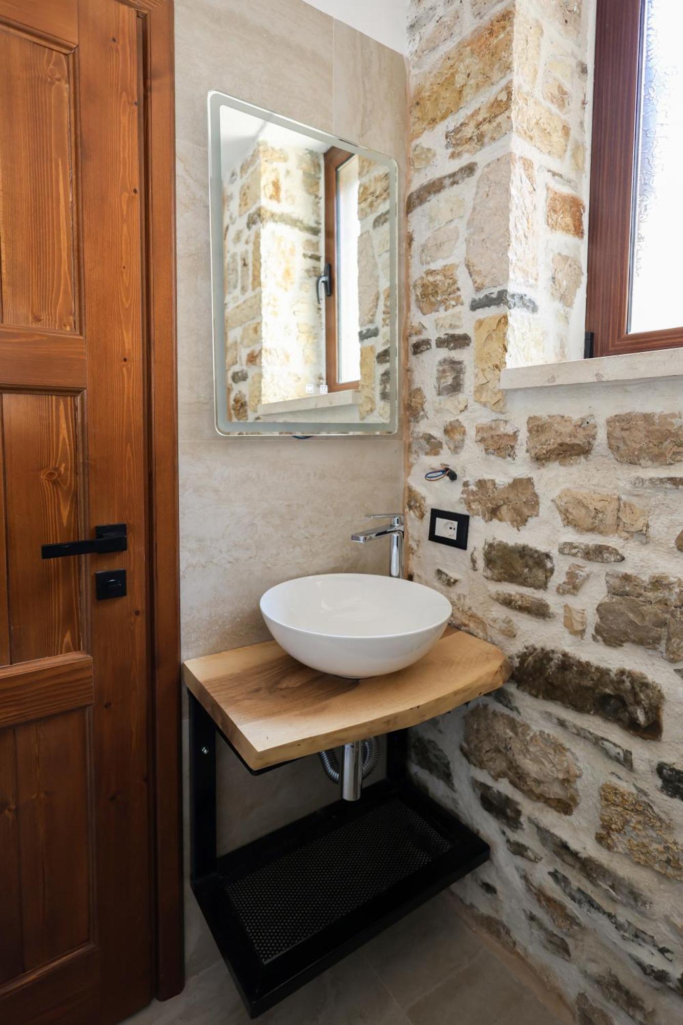 Ador Boutique Hotel Berat Extérieur photo