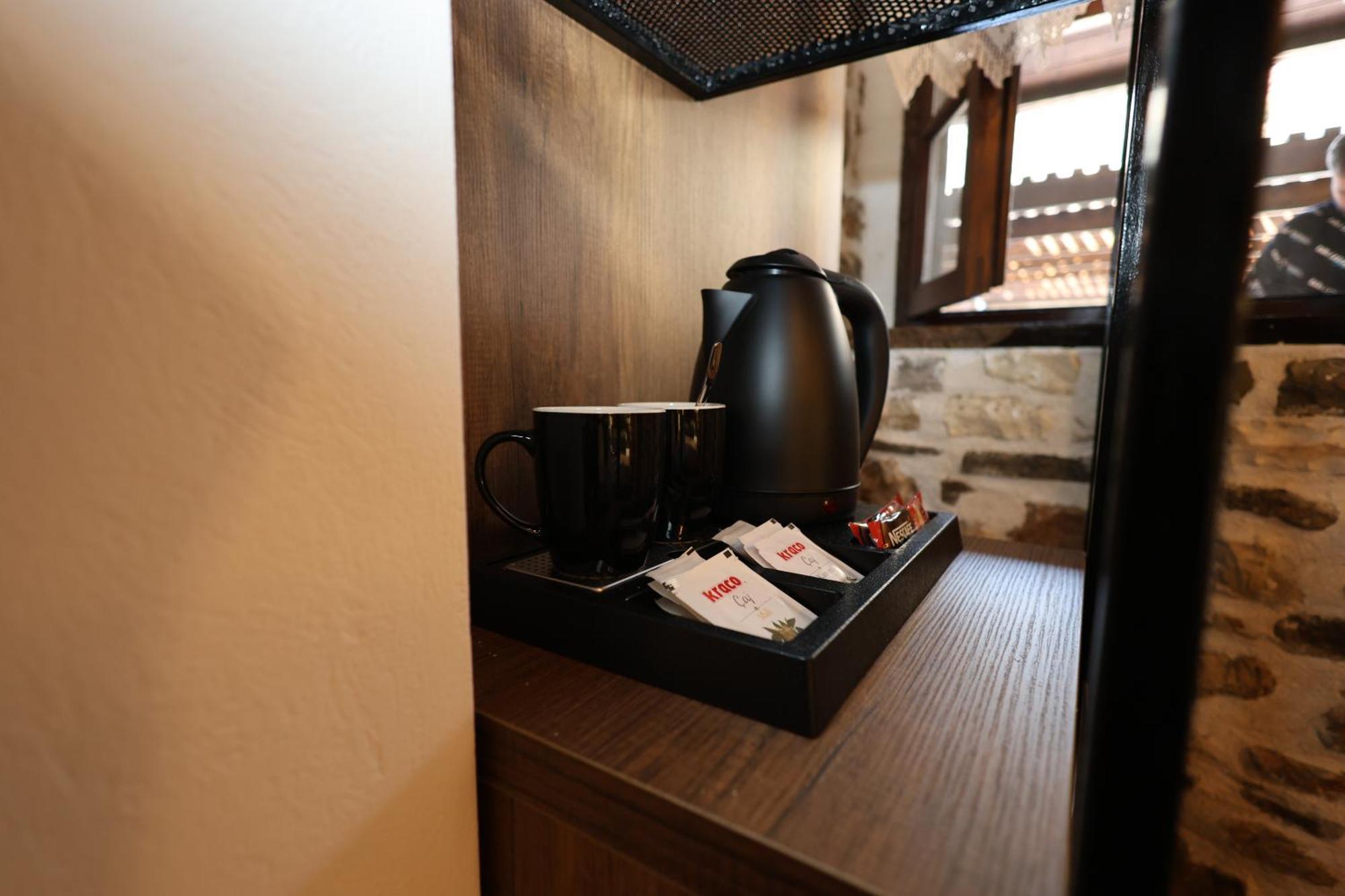 Ador Boutique Hotel Berat Extérieur photo