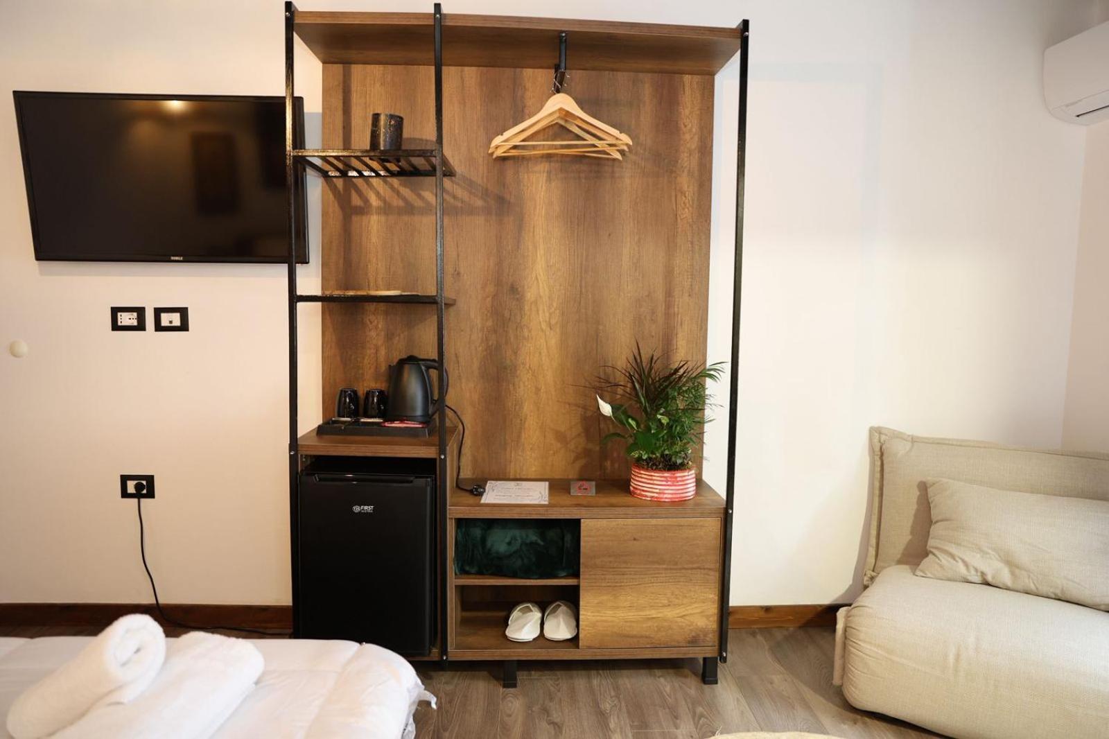 Ador Boutique Hotel Berat Extérieur photo