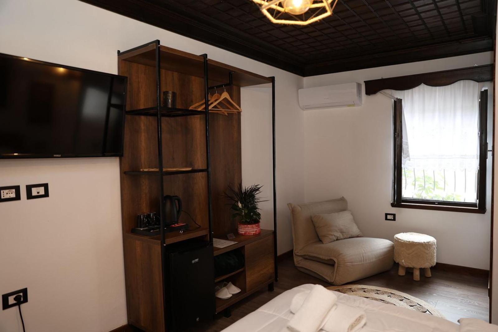 Ador Boutique Hotel Berat Extérieur photo