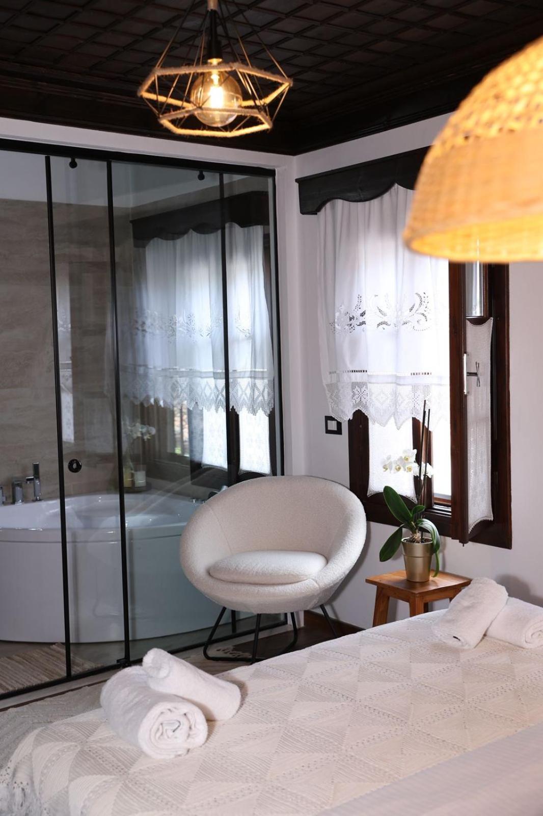 Ador Boutique Hotel Berat Extérieur photo